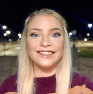 Meet your Posher, Katelyn